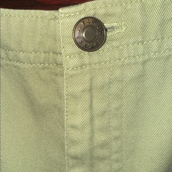 Liz Claiborne Light Green 100% Cotton Capri Utility Style Casual Pants Size 12 - Picture 3 of 5